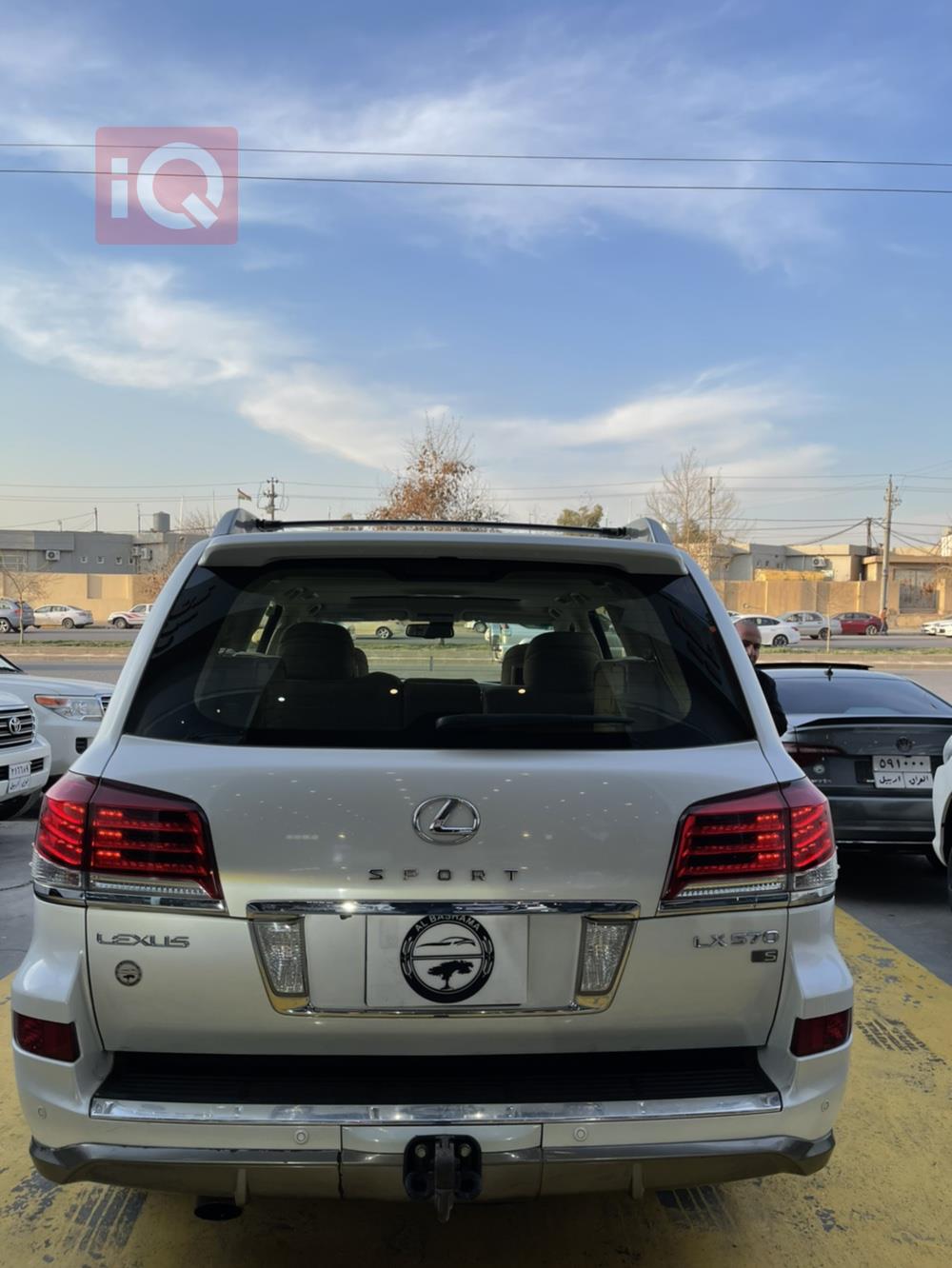 لكزس LX